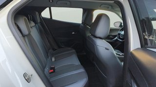 Peugeot e-2008 Eléctrico Allure 100 kW (136 CV)