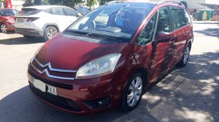 Citroen C4 Picasso 2007 con bola de remolque