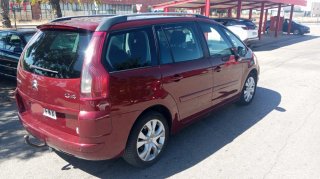 Citroen C4 Picasso 2007 con bola de remolque