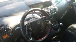 Citroen C4 Picasso 2007 con bola de remolque