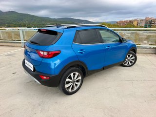 KIA Stonic 2024 ETIQUETA ECO
