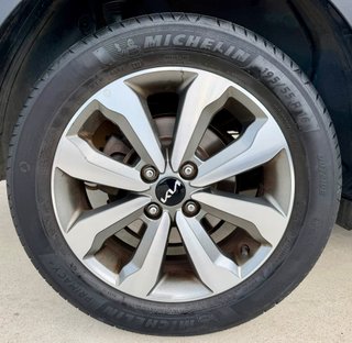 KIA Stonic 2024 ETIQUETA ECO