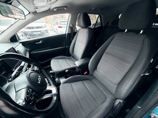 KIA Stonic 2024 ETIQUETA ECO