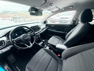 KIA Stonic 2024 ETIQUETA ECO