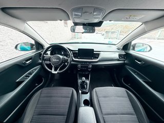 KIA Stonic 2024 ETIQUETA ECO