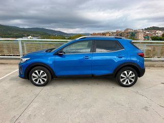 KIA Stonic 2024 ETIQUETA ECO