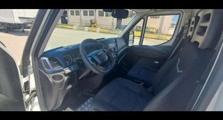 Iveco Daily 2020 Caja Frigorífica barras de carne