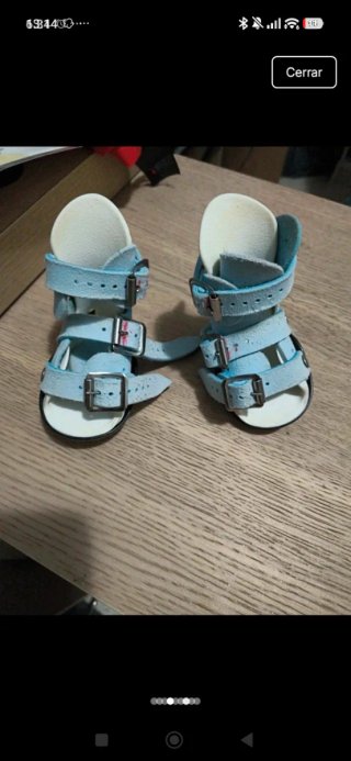 Bota Izquierda Negra y Azul