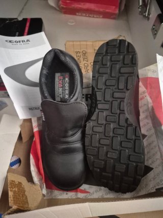 Zapatos de seguridad COFRA Talla 39