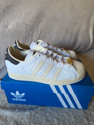 Adidas Superstar