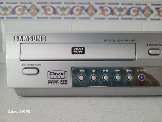 Samsung Reproductor DVD VHS SW-DVD640