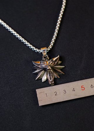 Collar Lobo The Witcher Box Chain • Collana Lupo