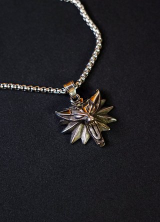 Collar Lobo The Witcher Box Chain • Collana Lupo
