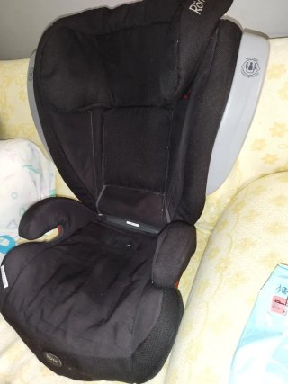 Elevador Römer negro con Isofix