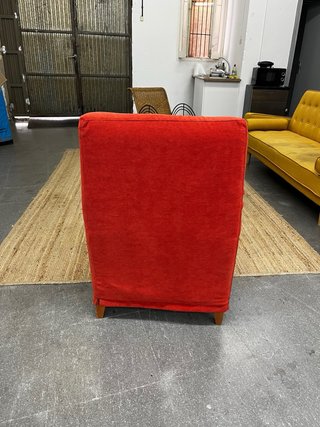 Butaca salón naranja/rojo mullida