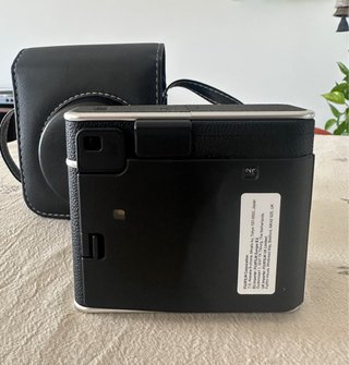 Cámara Fujifilm Instax Mini 40 + Funda original