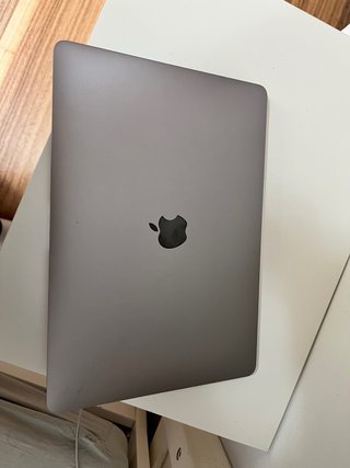 MacBook Pro 13 2018 256GB Touch Bar