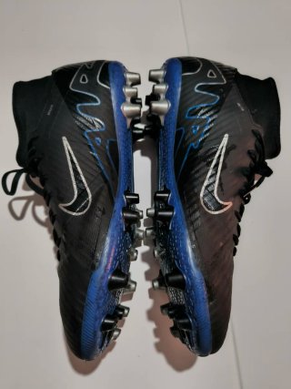 Botas de fútbol Nike Talla 40,5. CM25,5