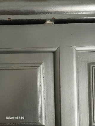 Armario dormitorio plateado