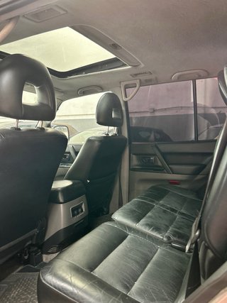 Mitsubishi Montero 2003