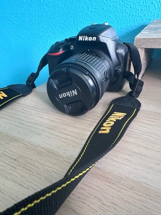 Cámara Nikon D3500 + Objetivo 18-55mm