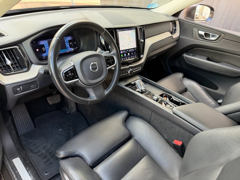 Volvo XC60 2022, foto 9