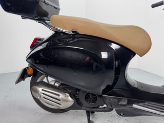 Vespa Primavera 125 2023