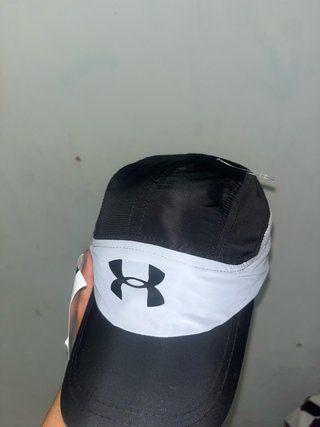 Gorras nike y under armou