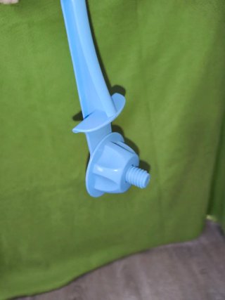 Móvil de cuna azul con peluches