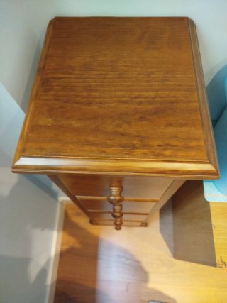 Mueble auxiliar estrecho 4 cajones