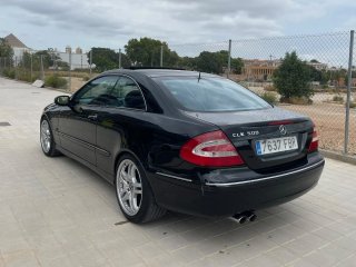 Mercedes-Benz  CLK 2004