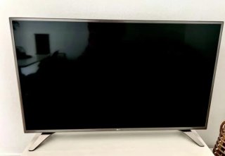 Televisión LG Smart TV 49" 4K