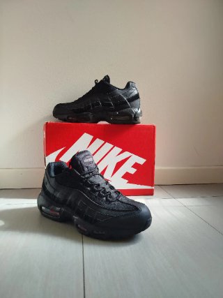Nike Air Max 95 Essential "Triple Black" - Taglia