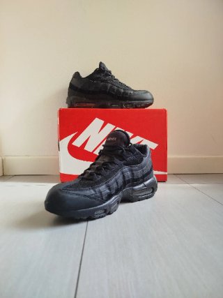 Nike Air Max 95 Essential "Triple Black" - Taglia