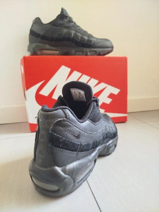 Nike Air Max 95 Essential "Triple Black" - Taglia