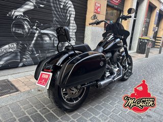 Harley Davidson Sport Glide Negra