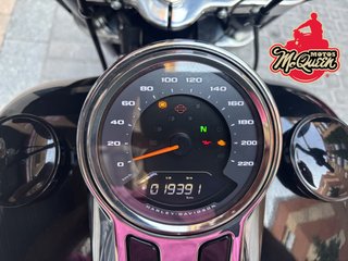 Harley Davidson Sport Glide Negra