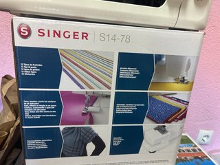 Máquina de coser Singer