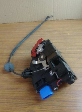 Cerradura Puerta Delantera Derecha Golf V