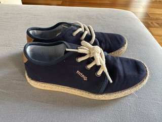 Completino per bambini beige e blu