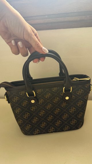 Bolso Guess Marrón y Negro