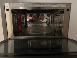 Microondas Whirlpool Supreme Chef 6th Sense