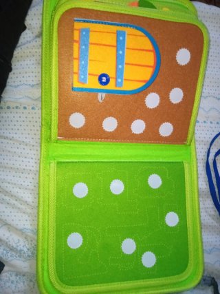 Libro sensorial de tela para bebé