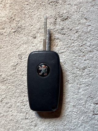 Llave Peugeot Bipper