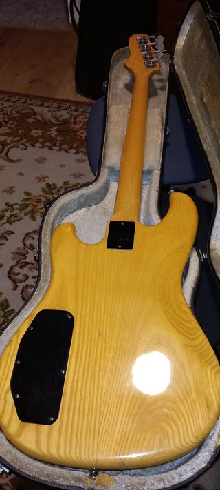 Bajo Eléctrico Ibanez 4 c. Roadster Bass Series