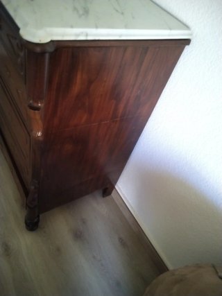 Cómoda de madera