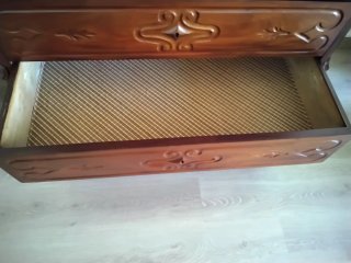 Cómoda de madera