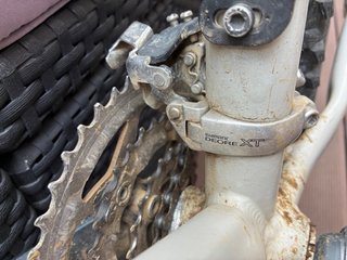 Bici Talla L Rueda 26. Cambio XT y frenos disco
