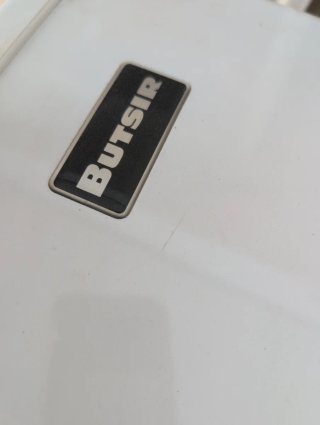 Nevera de gas blanca
