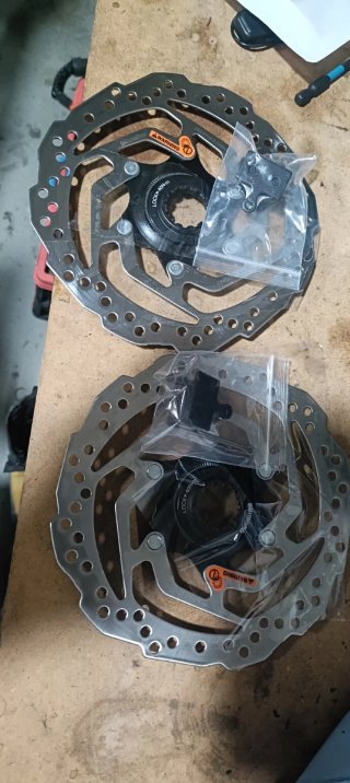 Discos Freno Center Lock + Pastillas